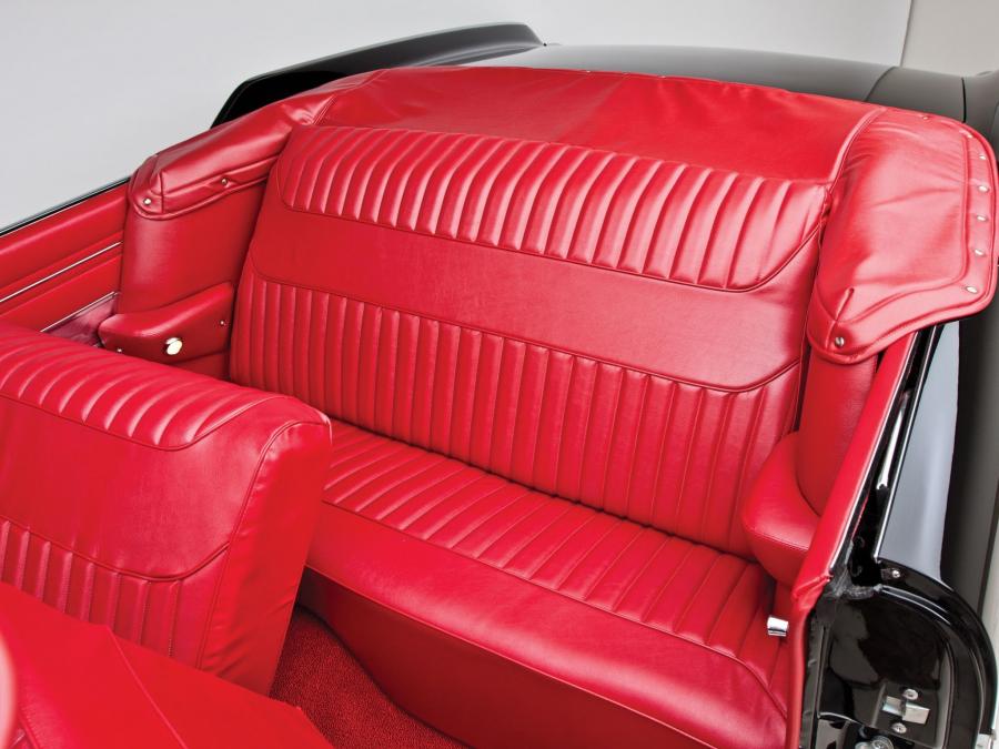  Dodge Dart Phoenix D-500 Convertible 1961 года  (фото 4 из 31)